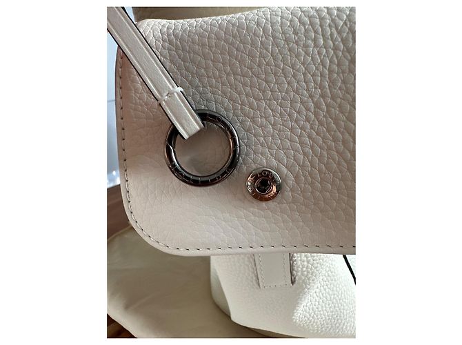 Borsa tote Louis Vuitton Christopher in pelle bianca Bianco - vista 4