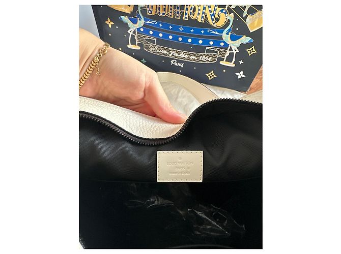 Borsa tote Louis Vuitton Christopher in pelle bianca Bianco - vista 5