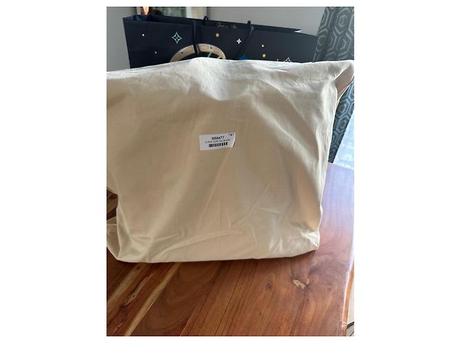 Borsa tote Louis Vuitton Christopher in pelle bianca Bianco - vista 9