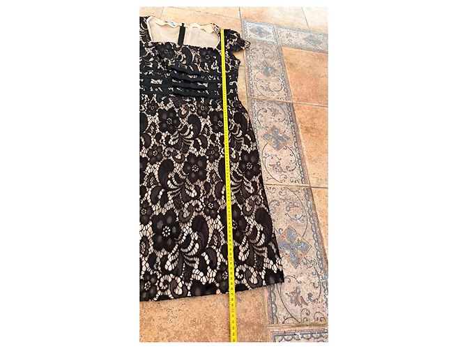 Moschino Cheap and Chic Kleid aus schwarzer Spitze mit Schleifen - Ansicht 8