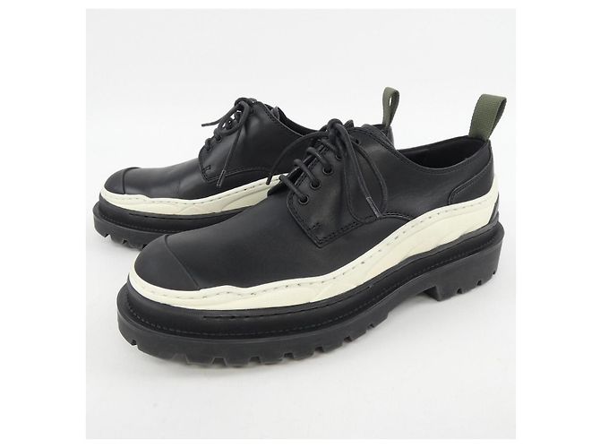 Dior SACAI Lederschuhe Schwarz Weiß - Ansicht 3