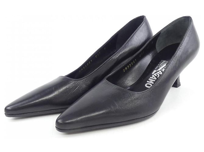 Scarpe in pelle Salvatore Ferragamo - vista 3