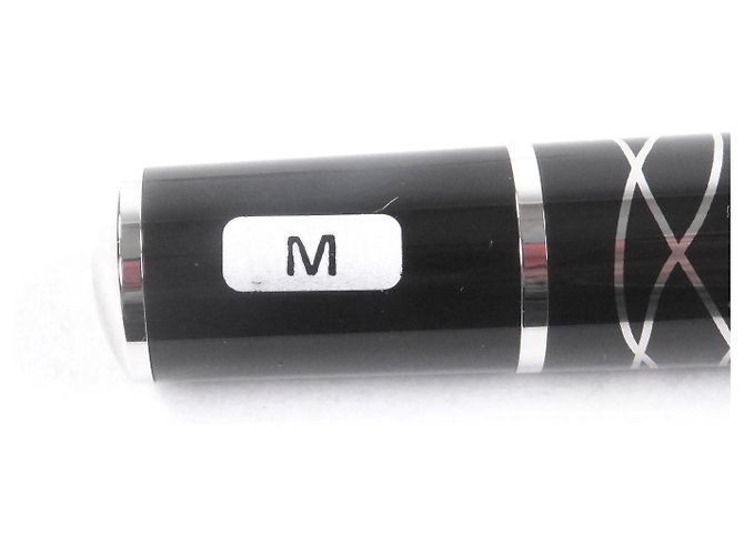 Montblanc Jonathan Swift Dreiteiliges Füllfederhalter-Set Schwarz Silber - Ansicht 11