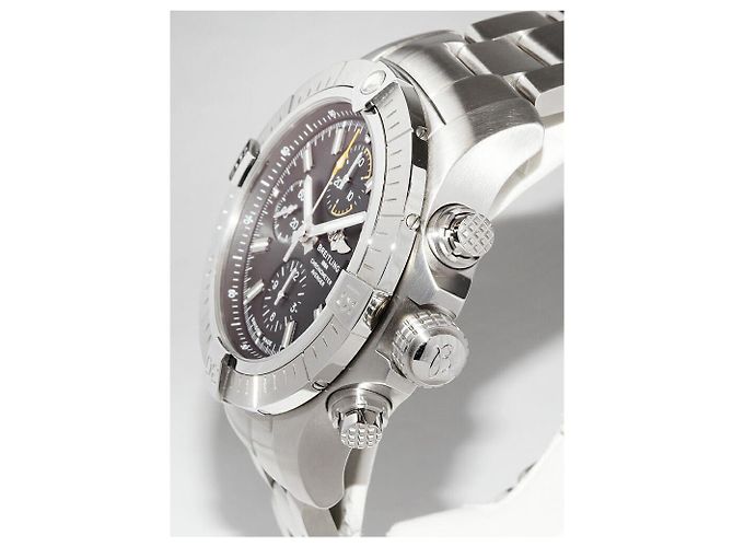 Reloj Breitling Avenger en acero inoxidable Negro - vista 4