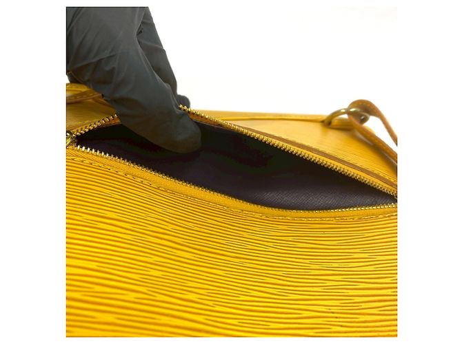 Louis Vuitton Vintage Mabillon Epi Leather Backpack Yellow - view 10