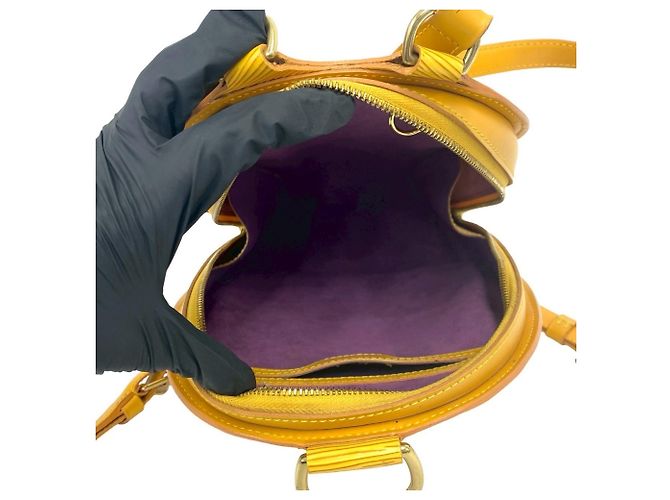 Louis Vuitton Vintage Mabillon Epi Leather Backpack Yellow - view 9