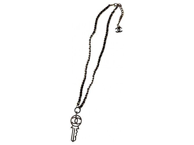 Chanel Coco Mark Key Motif Halskette B17A für Damen Schwarz Golden - Ansicht 2