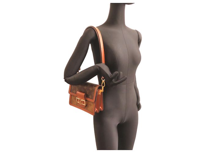 Louis Vuitton Dauphine Mini Schultertasche Braun - Ansicht 7