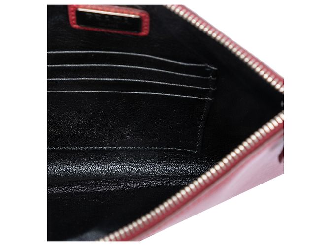 Clutch Prada Red Saffiano Roja Burdeos - vista 4