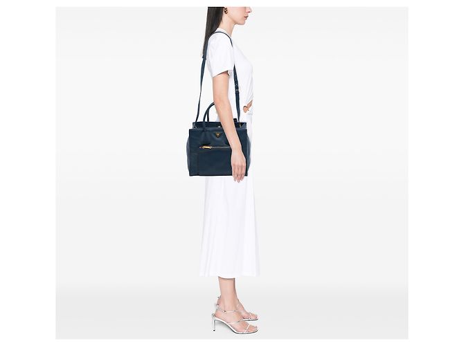 Tote convertibile aperto con tasca frontale in Vitello Daino blu Prada - vista 6