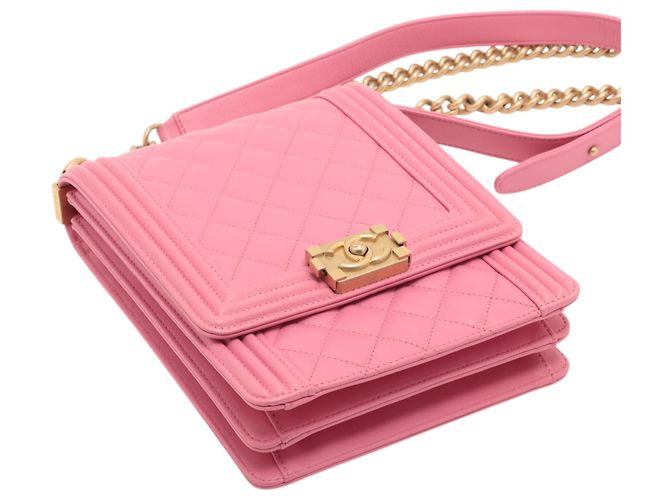 Chanel Boy Flap North South in agnello trapuntato rosa - vista 3