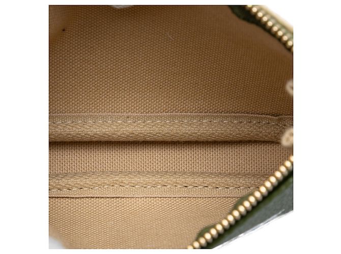 Louis Vuitton Micro Pochette Accessoires Monogram Giant Verde Verde oliva - vista 4