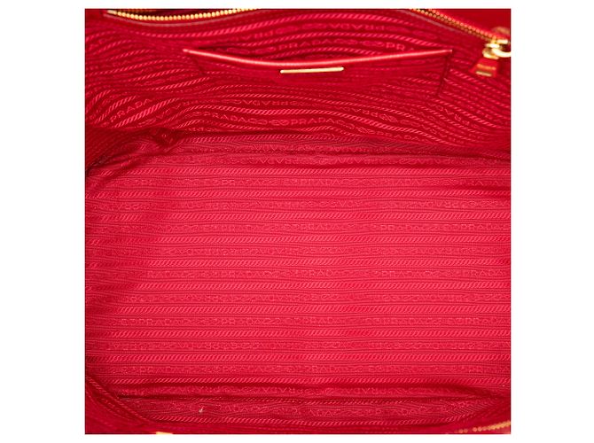 Borsa Tote Convertible Prada Red Saffiano Vernice Rosso - vista 4