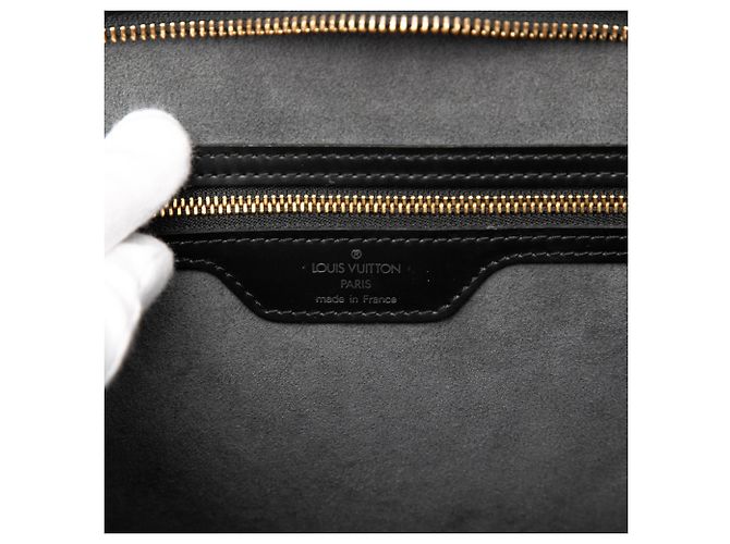 Louis Vuitton Borsa Saint Jacques GM in Epi nero con tracolla lunga - vista 4
