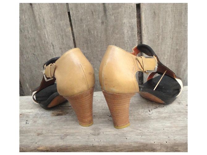 Dries Van Noten Sandali con Tacco in Pelle Nero e Beige Marrone - vista 4