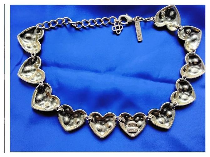 Oscar de la Renta Set Collana Choker e Orecchini a Cuore Rosa Blu D'oro Bordò Gold hardware - vista 11
