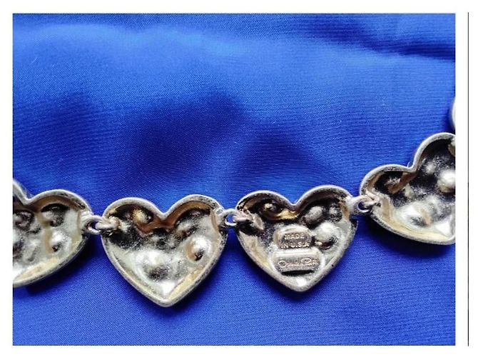 Oscar de la Renta Set Collana Choker e Orecchini a Cuore Rosa Blu D'oro Bordò Gold hardware - vista 12