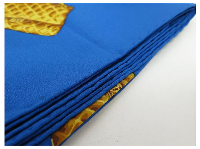 FULAR CHANEL MOTIVO LOGO CC STELLA LUNA QUADRATO 90 SETA BLU SILK SCARF - vista 14