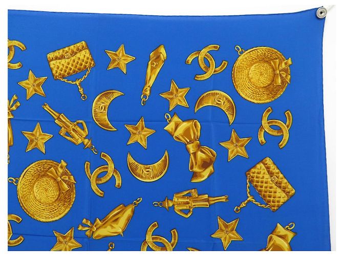 FULAR CHANEL MOTIVO LOGO CC STELLA LUNA QUADRATO 90 SETA BLU SILK SCARF - vista 3