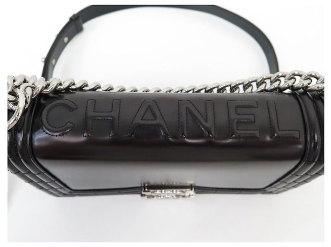 BORSA CHANEL BOY MEDIUM IN PELLE LACCATA NERA A SPALLA Nero - vista 7