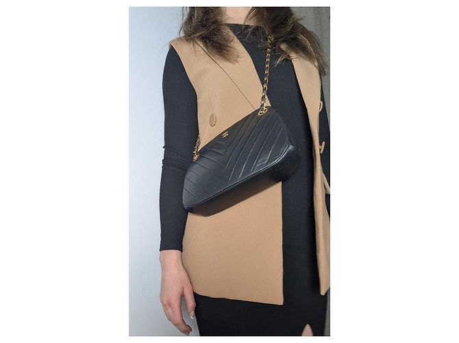 Timeless Borsa Chanel Chevron in pelle di agnello nera Nero - vista 10