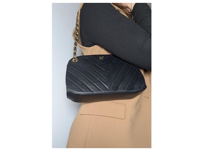 Timeless Borsa Chanel Chevron in pelle di agnello nera Nero - vista 11