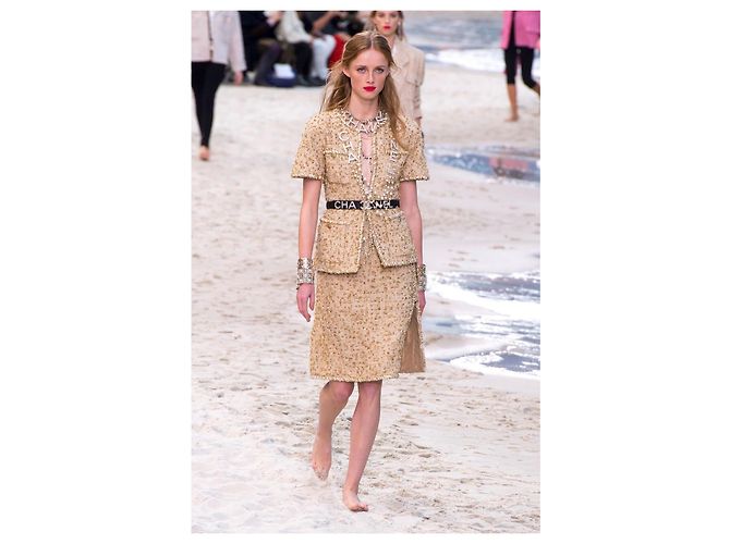 Chanel Chaqueta Iconic de Tweed Beige Arena Primavera 2019 Dorado - vista 2