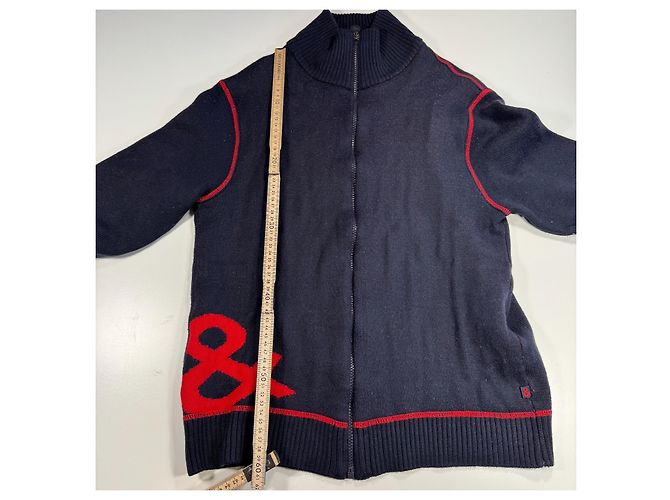 Dolce & Gabbana Cardigan mit Reißverschluss Navy Blau mit rotem Logo - Ansicht 7