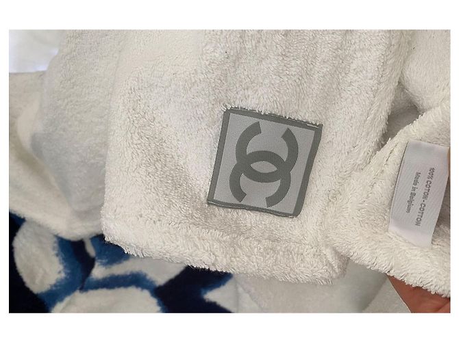 Asciugamano da Spiaggia Chanel Camellia e Logo Bianco Blu - vista 4
