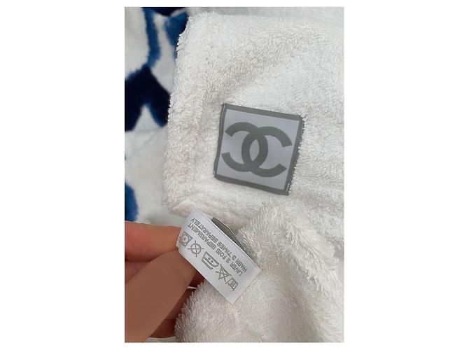 Asciugamano da Spiaggia Chanel Camellia e Logo Bianco Blu - vista 7