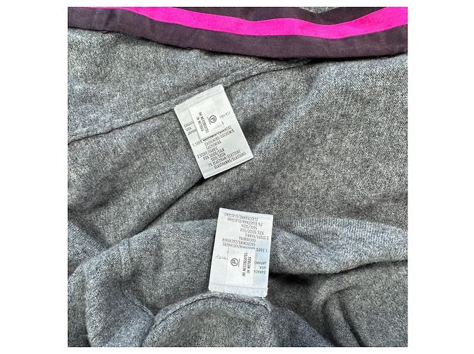 Escada Strickoberteil in Grau aus Kaschmir-Mischgewebe mit rosa Besatz Pink - Ansicht 4