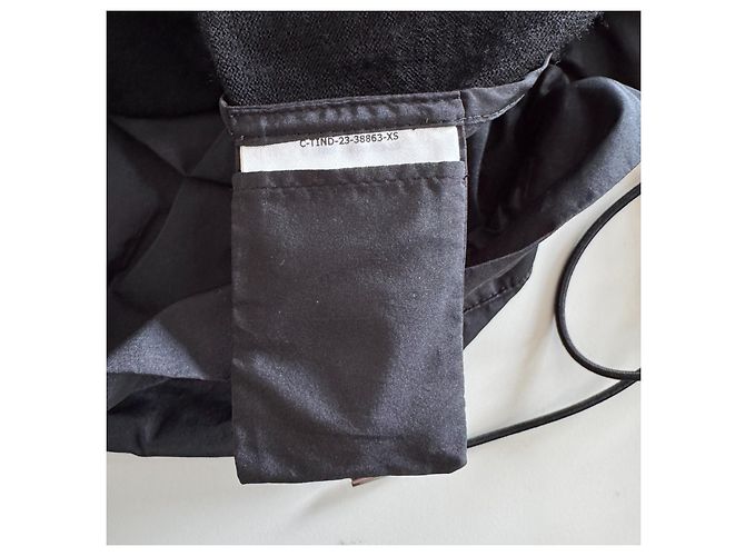 Moncler Oberteil aus schwarzer Wollstrickware und Nylon mit Kordelzug - Ansicht 6