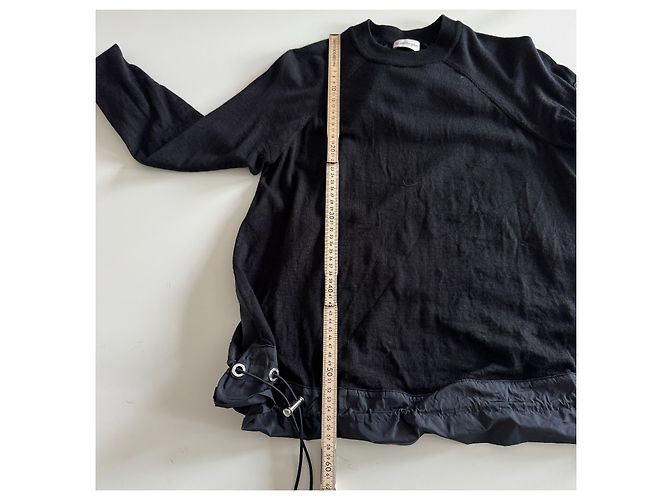 Moncler Oberteil aus schwarzer Wollstrickware und Nylon mit Kordelzug - Ansicht 8