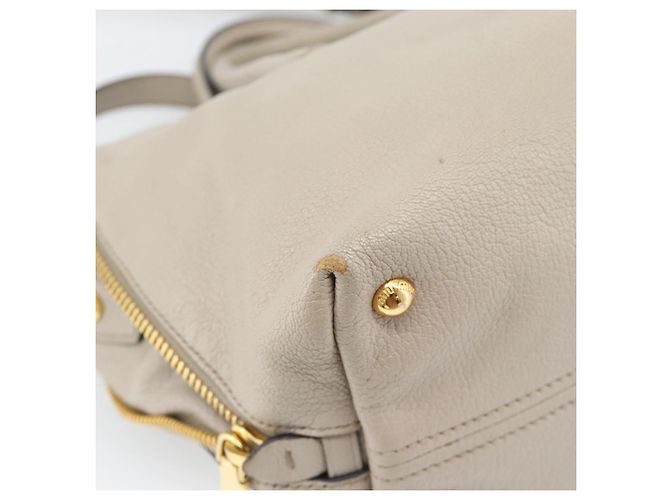 Borsa Miu Miu in pelle 2 way Grigio Oro Auth 187574V Marrone D'oro - vista 19
