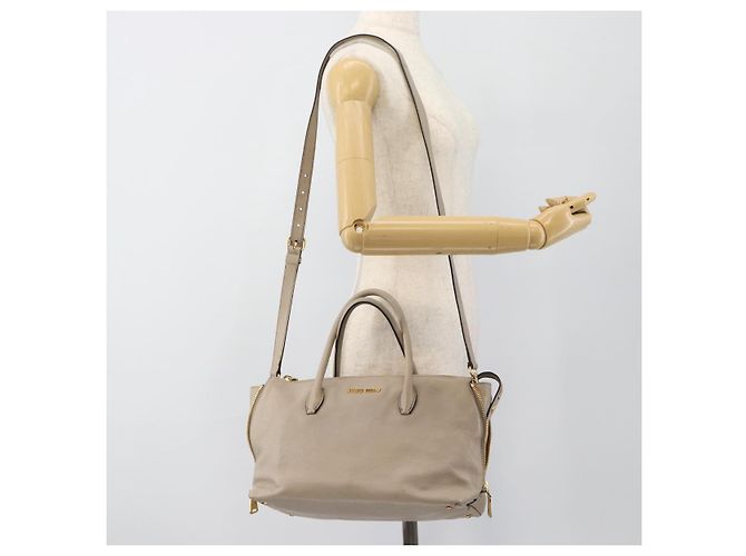 Borsa Miu Miu in pelle 2 way Grigio Oro Auth 187574V Marrone D'oro - vista 27