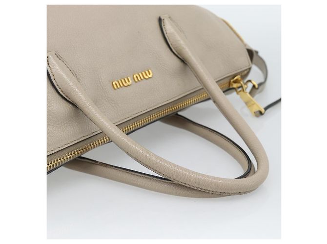 Borsa Miu Miu in pelle 2 way Grigio Oro Auth 187574V Marrone D'oro - vista 7