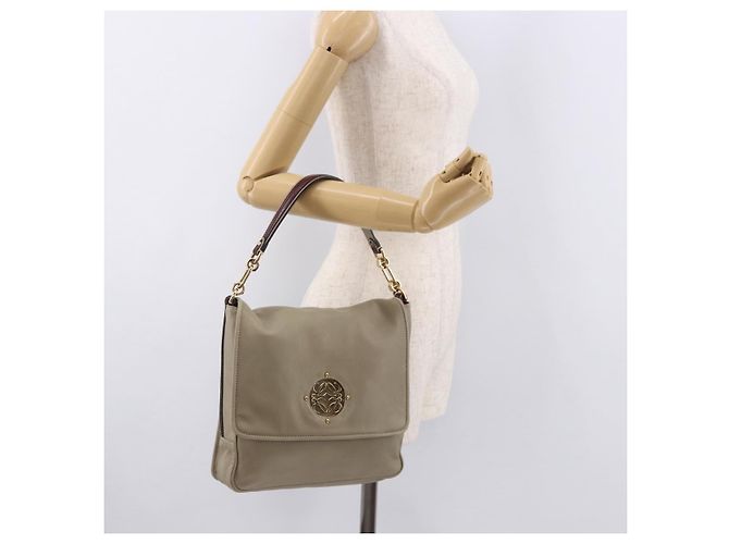 Bolsa de Ombro LOEWE Anagram Mya de Couro Bege Dourado Auth 186857A - vista 24