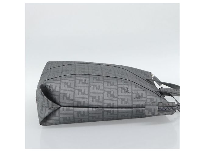 FENDI Borsa a mano Mamma Baguette in tela Zucca PVC Grigio Argento Auth 185974 Marrone - vista 4