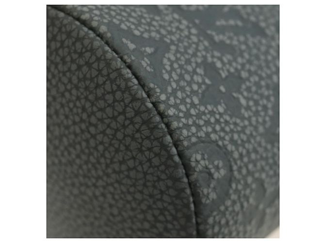 LOUIS VUITTON Taurillon Clemence Climbing Chalk Nano Bag M81572 Auth 185487SAM Marrone - vista 16