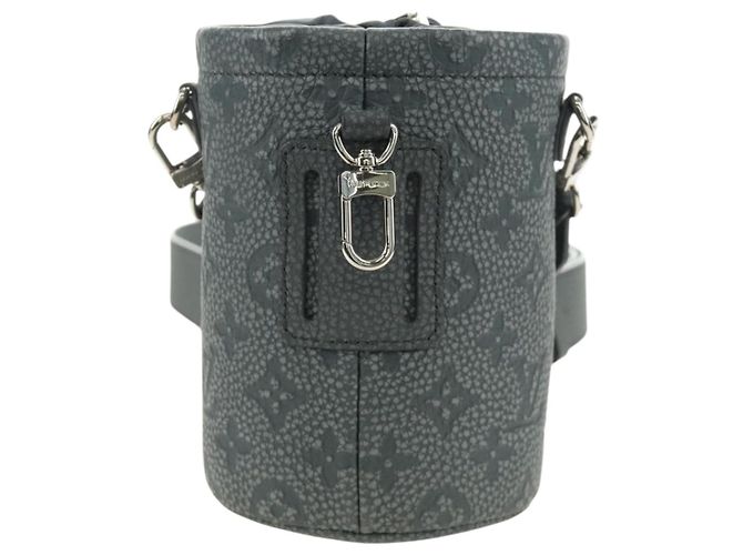 LOUIS VUITTON Taurillon Clemence Climbing Chalk Nano Bag M81572 Auth 185487SAM Marrone - vista 2