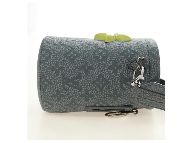 LOUIS VUITTON Taurillon Clemence Climbing Chalk Nano Bag M81572 Auth 185487SAM Marrone - vista 4