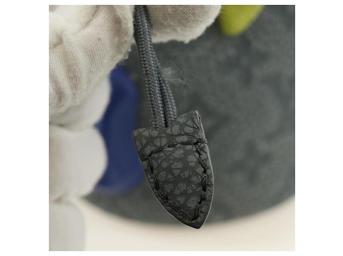 LOUIS VUITTON Taurillon Clemence Climbing Chalk Nano Bag M81572 Auth 185487SAM Marrone - vista 9