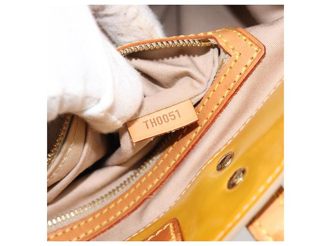 LOUIS VUITTON Borsa Monogram Vernis Reade MM Beige M91141 LV Auth hk3847 - vista 12