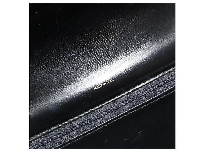 Céline Borsa a Spalla con Catena CELINE in Pelle Nera e Oro Auth 187388 Nero D'oro - vista 21