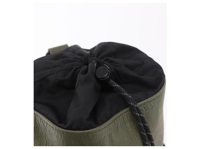 LOUIS VUITTON Borsa a tracolla Monogram Shadow Chalk Green M44634 LV Auth 186190M Verde Monogramma - vista 20