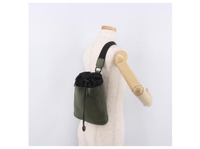 LOUIS VUITTON Borsa a tracolla Monogram Shadow Chalk Green M44634 LV Auth 186190M Verde Monogramma - vista 25