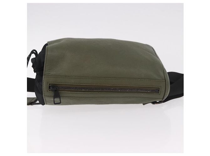 LOUIS VUITTON Borsa a tracolla Monogram Shadow Chalk Green M44634 LV Auth 186190M Verde Monogramma - vista 4