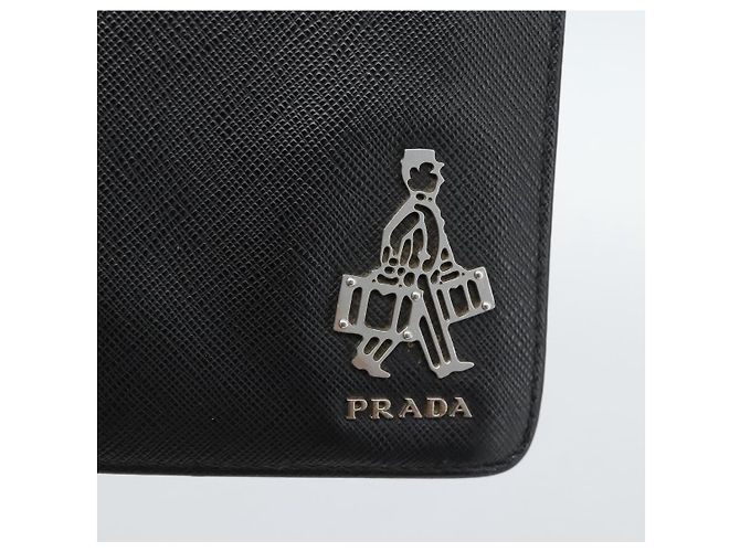 Clutch PRADA in pelle nera con dettagli argento Auth ka4774 Nero - vista 8