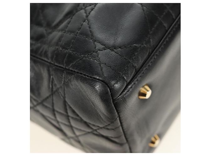 Borsa Christian Dior Canage Lady Dior in pelle di agnello nera e oro Auth 185302M Nero D'oro - vista 16