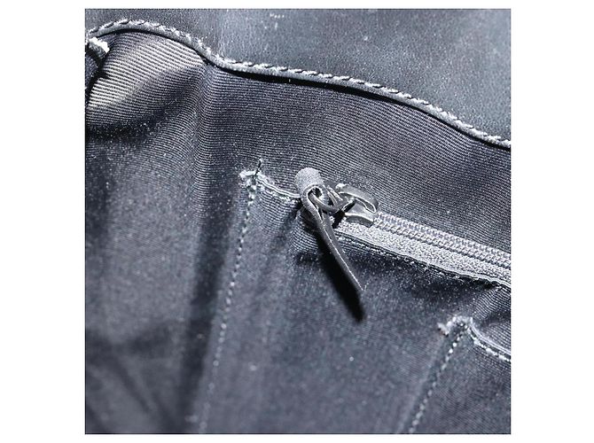 Borsa Tote BURBERRY in pelle nera con dettagli argento Auth 187340 Nero - vista 19